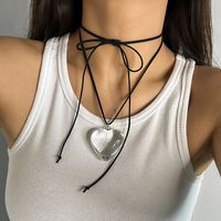 1 Piece Fashion Heart Shape Alloy Leather Wax Line Flannel Straps Women's Pendant Necklace main image 2