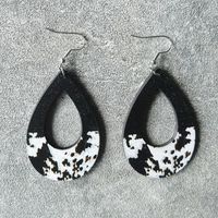 1 Pair Retro Leopard Wood Women's Drop Earrings main image 3
