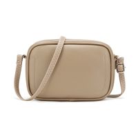 Women's Medium Pu Leather Solid Color Classic Style Oval Zipper Shoulder Bag sku image 7