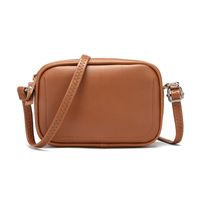 Women's Medium Pu Leather Solid Color Classic Style Oval Zipper Shoulder Bag sku image 5