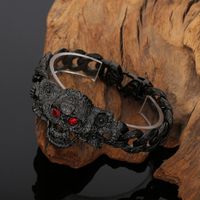 1 Piece Hip-hop Skull Titanium Steel Inlay Rhinestones Men's Bracelets main image 8