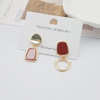 1 Pair Fashion Asymmetrical Alloy 18k Gold Plated Women's Drop Earrings main image 8