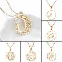 201 Stainless Steel 18K Gold Plated Simple Style Plating Moon Flower Necklace main image 1
