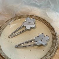 Elegant Flower Metal Hair Clip 1 Piece main image 1