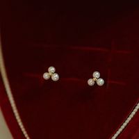 1 Paar Einfacher Stil Blume Sterling Silber Überzug Inlay Künstliche Perlen 14 Karat Vergoldet Ohrstecker main image 4