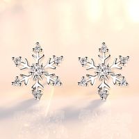 Wholesale Jewelry 1 Pair Simple Style Snowflake Alloy Rhinestones Ear Studs main image 2