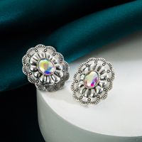 Glam Baroque Style Flower Alloy Plating Inlay Glass Silver Plated Women's Ear Studs main image 3