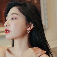 1 Pair Elegant C Shape Diamond Alloy Earrings main image 3