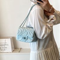 Women's Pu Leather Solid Color Classic Style Square Flip Cover Lock Clasp Crossbody Bag main image 5