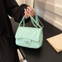 Women's Pu Leather Solid Color Classic Style Square Flip Cover Lock Clasp Crossbody Bag main image 3