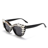 Luxurious Geometric Pc Cat Eye Diamond Full Frame Women's Sunglasses sku image 3