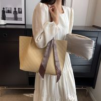 Women's All Seasons Pu Leather Solid Color Basic Ribbon Square Magnetic Buckle Tote Bag main image 3