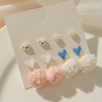 Wholesale Jewelry 1 Set Cute Bear Heart Shape Bow Knot Alloy Artificial Pearls Ear Studs sku image 1