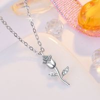 Simple Style Flower Copper Inlay Zircon Pendant Necklace main image 4