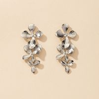 Retro Flower Alloy Plating Women's Drop Earrings sku image 1