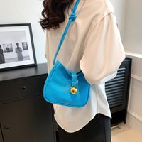 Women's All Seasons Pu Leather Solid Color Basic Dumpling Shape Buckle Shoulder Bag main image 7