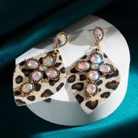 Elegant Retro Cross Leopard Alloy Plating Inlay Turquoise Glass Gold Plated Silver Plated Women's Drop Earrings main image 5