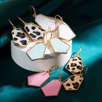 1 Pair Elegant Geometric Leopard Plating Inlay Alloy Artificial Leather Gold Plated Ear Hook main image 1