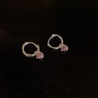 1 Paire Sucré Forme De Cœur Le Cuivre Placage Incruster Zircon Des Boucles D'oreilles main image 5