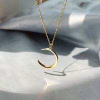 Simple Style Moon Metal Plating Women's Pendant Necklace main image 1