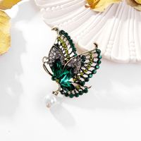 Lujoso Mariposa Aleación Embutido Perlas Artificiales Diamantes De Imitación Mujeres Broches main image 3