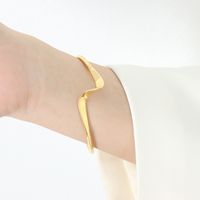 Mode Einfaches Twist Open Armband sku image 1