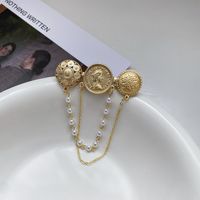 Fashion Oval Flower Butterfly Copper Inlay Rhinestones Pearl Women's Brooches sku image 69