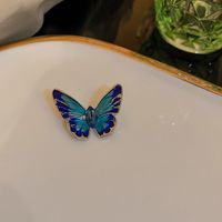 Fashion Oval Flower Butterfly Copper Inlay Rhinestones Pearl Women's Brooches sku image 12
