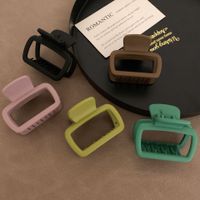Retro Solid Color Plastic Hair Claws main image 1