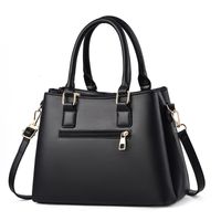 Women's Large All Seasons Pu Leather Classic Style Handbag main image 3