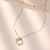 Simple Style Heart Shape Titanium Steel Plating Inlay Shell Pendant Necklace main image 2