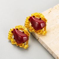 Wholesale Jewelry 1 Pair Baroque Style Irregular Alloy Resin Gold Plated Ear Studs main image 4