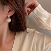 1 Pair Elegant Simple Style Heart Shape Alloy Artificial Rhinestones Artificial Pearls Drop Earrings main image 4