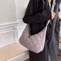 Women's Nylon Cotton Solid Color Basic Dumpling Shape Zipper Crossbody Bag main image 2