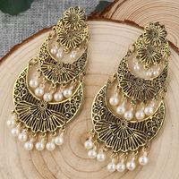 Wholesale Jewelry 1 Pair Ethnic Style Pearl Flower Alloy Chandelier Earrings main image 5