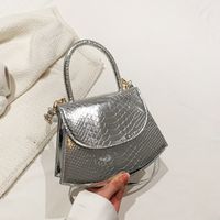 Women's Medium All Seasons Pu Leather Crocodile Classic Style Square Flip Cover Handbag main image 2