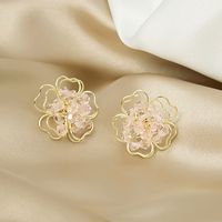 1 Pair Vintage Style Sweet Simple Style Flower Alloy Gold Plated Ear Studs main image 1
