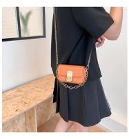 Women's All Seasons Pu Leather Solid Color Cute Metal Button Chain Square Lock Clasp Square Bag main image 1