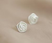 Simple Style Flower Plating Copper Ear Studs main image 1