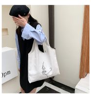 Women's Fashion Portrait Butterfly Canvas Shopping Bags main image 1