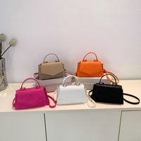 Femmes Toutes Les Saisons Faux Cuir De Base Sac D'épaule main image 1