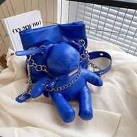 Women's Medium Pu Leather Bear Streetwear Square Magnetic Buckle Shoulder Bag Crossbody Bag Bucket Bag sku image 4