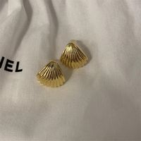 Wholesale Jewelry 1 Pair Retro Shell Metal Earrings sku image 1