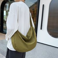Women's Nylon Oxford Cloth Solid Color Basic Dumpling Shape Zipper Crossbody Bag main image 1