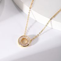 Classic Style Circle Copper 18k Gold Plated Zircon Pendant Necklace In Bulk main image 1
