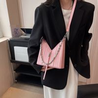 Women's Small Pu Leather Stripe Solid Color Classic Style Chain Square Lock Clasp Crossbody Bag main image 2