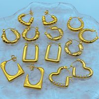1 Pair Retro Heart Shape Stainless Steel Plating Inlay Artificial Pearls Hoop Earrings main image 5