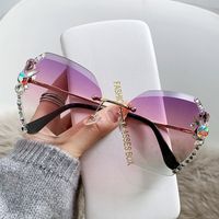 Fashion Geometric Pc Oval Frame Rhinestone Frameless Women's Sunglasses sku image 15