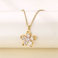 Fashion Round Heart Shape Snowflake Stainless Steel Titanium Steel Plating Inlay Zircon 18k Gold Plated Gold Plated Pendant Necklace main image 7