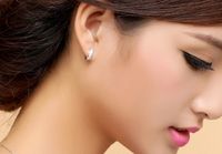 1 Pair Fashion Heart Shape Copper Inlay Zircon Hoop Earrings main image 3